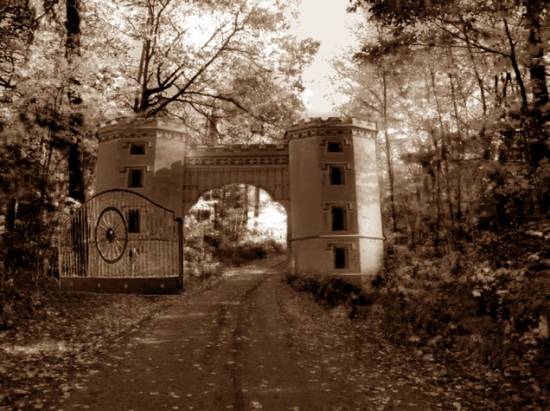Old State Gate way...