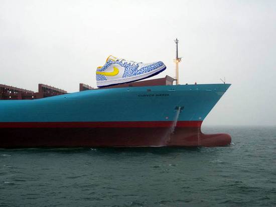 Shoe on the ship