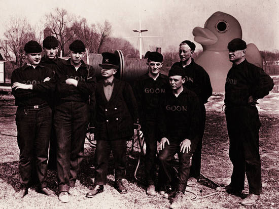1918 Penguin Crew