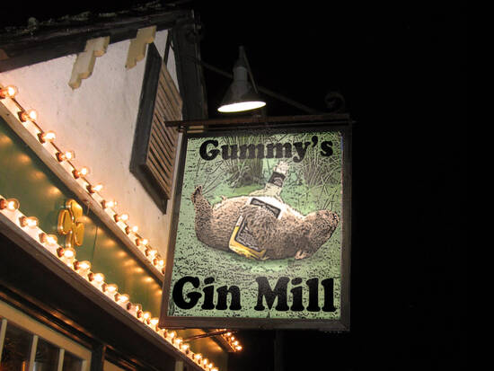 Wh Wombat Drinks...