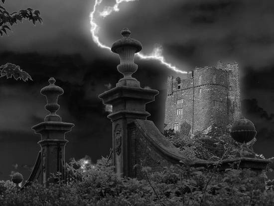 Gate of The Dark Castle