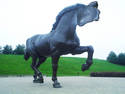 horse statue 